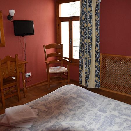 Hotel El Refugio De Juanar Ojén Exteriör bild